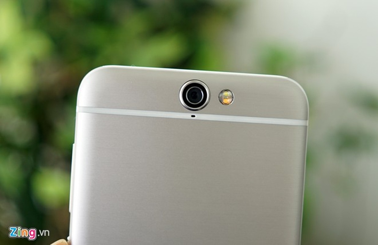 Anh mo hop dien thoai HTC One A9 vua len ke o VN-Hinh-8