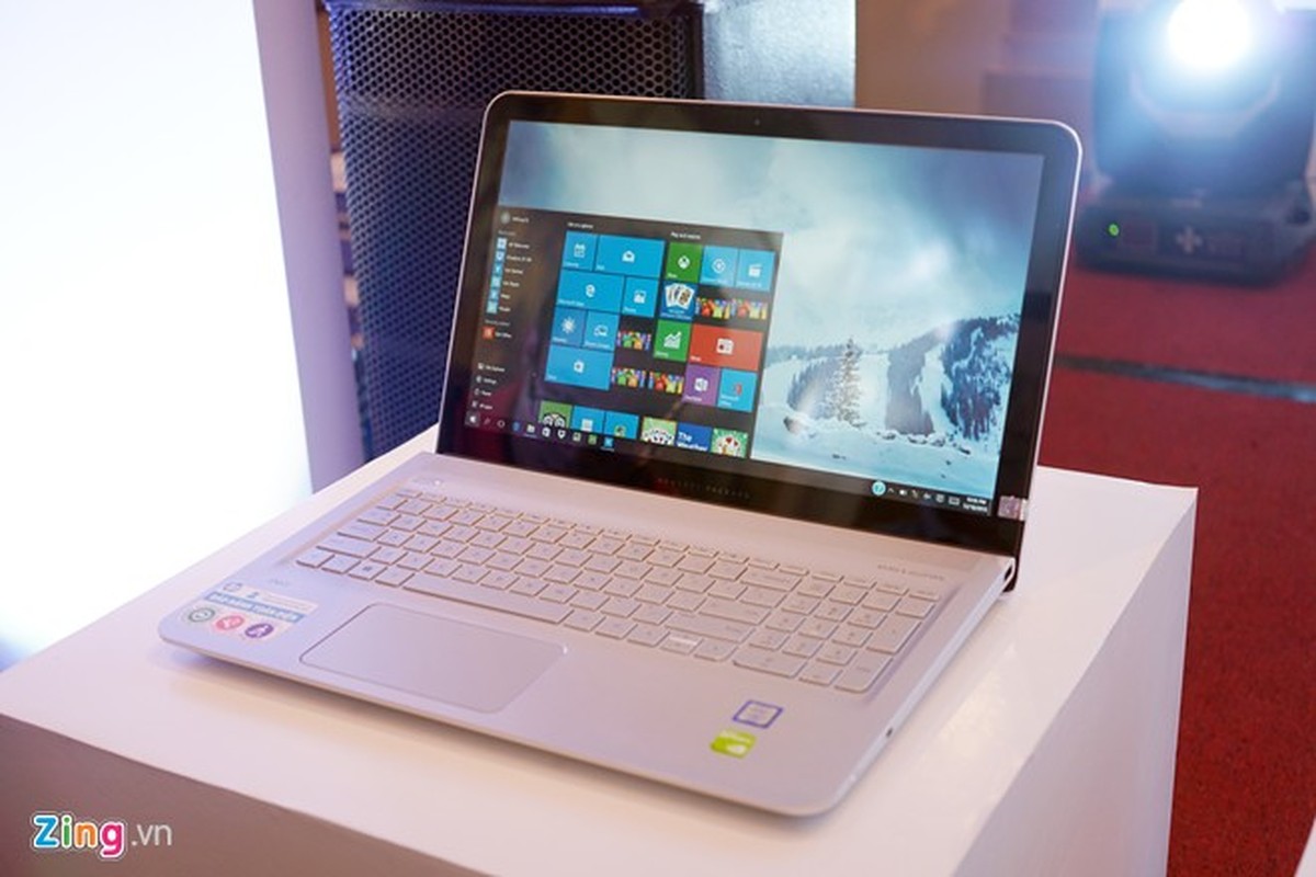 Can canh laptop HP Envy 2015 mong hon Macbook Pro tai VN-Hinh-3