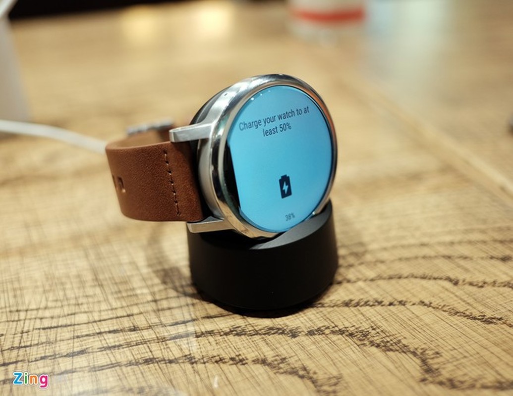 Ảnh Moto 360 thế hệ 2 giá từ 8,3 triệu vừa bán ở VN