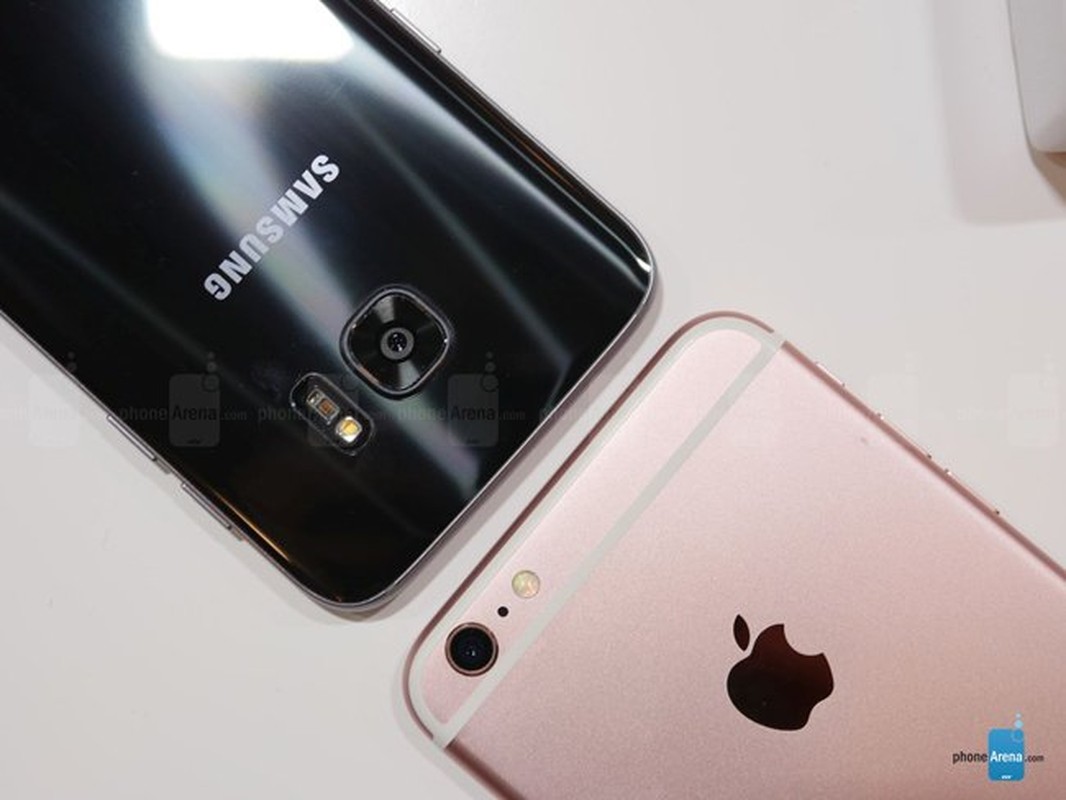 So sanh Galaxy S7 Edge vs iPhone 6s Plus: Cham tran nay lua-Hinh-12