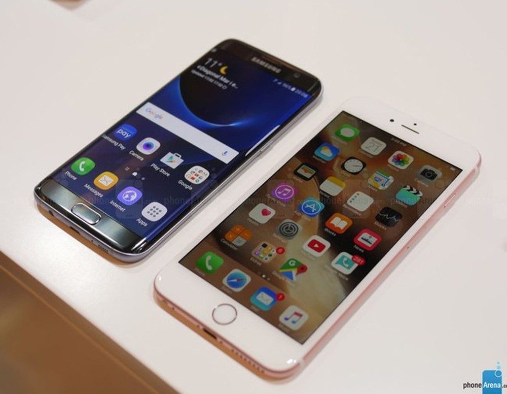 So sanh Galaxy S7 Edge vs iPhone 6s Plus: Cham tran nay lua-Hinh-5