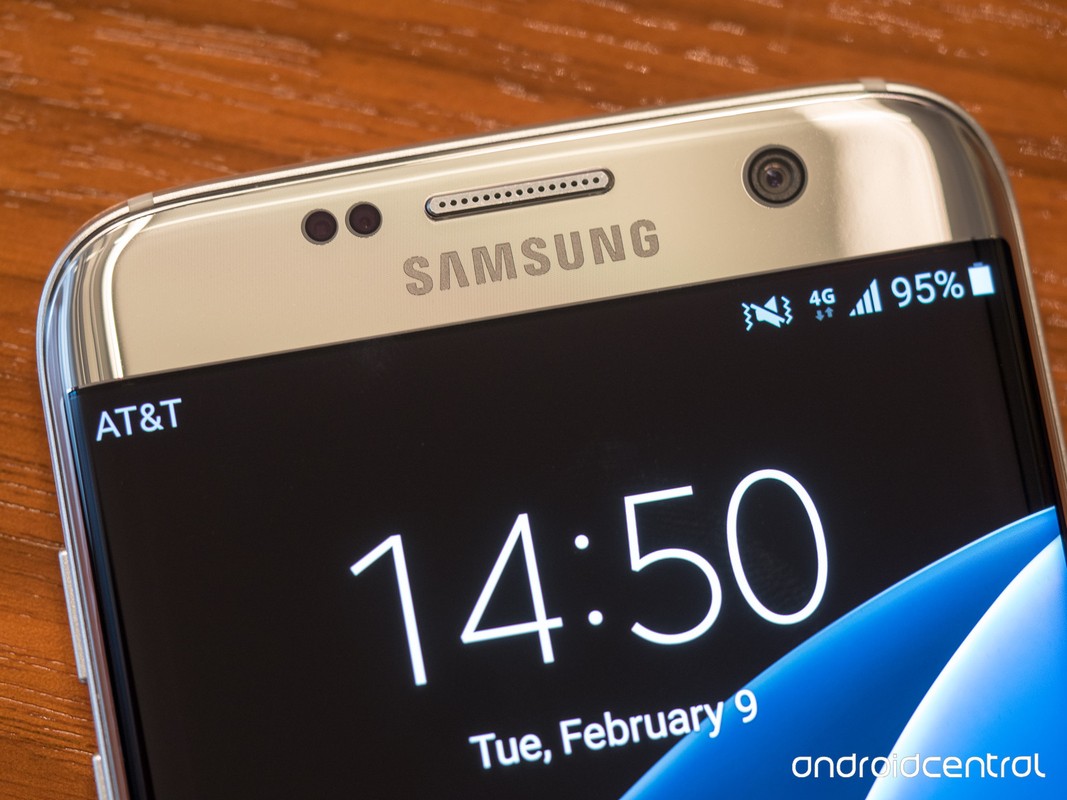 Soi 4 phien ban mau sac cua dien thoai Samsung Galaxy S7/S7 Edge-Hinh-8