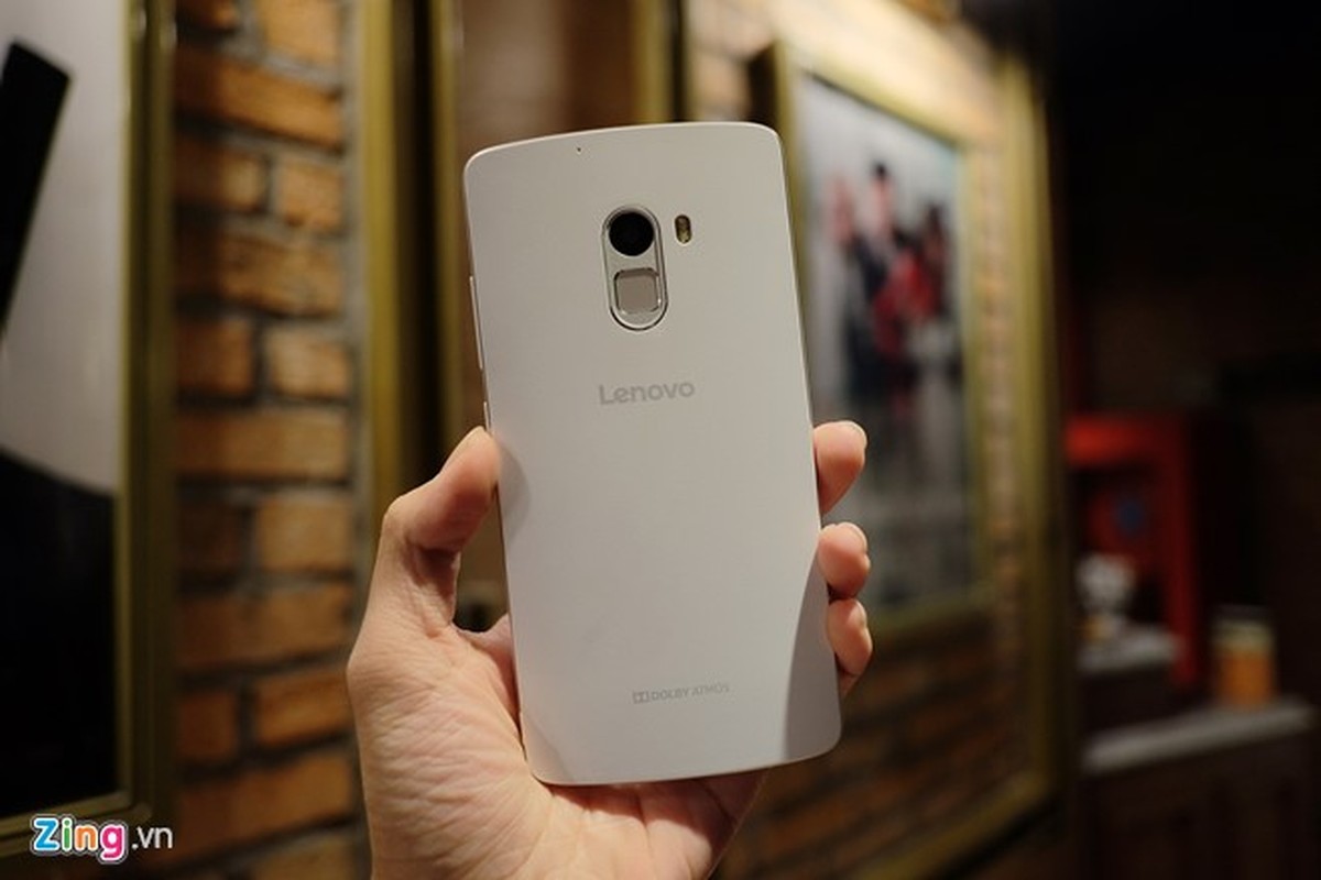 Ngam loat smartphone Lenovo ho tro kinh VR tai Viet Nam-Hinh-3