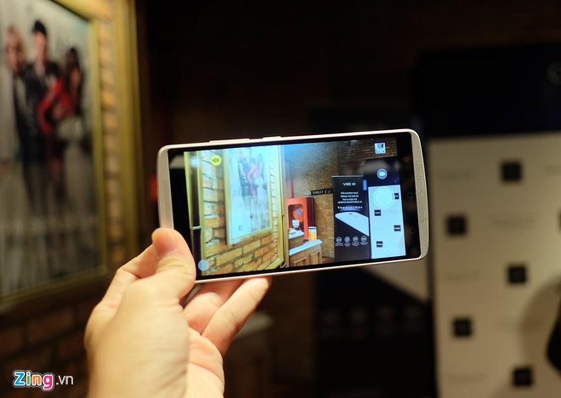 Ngam loat smartphone Lenovo ho tro kinh VR tai Viet Nam-Hinh-5