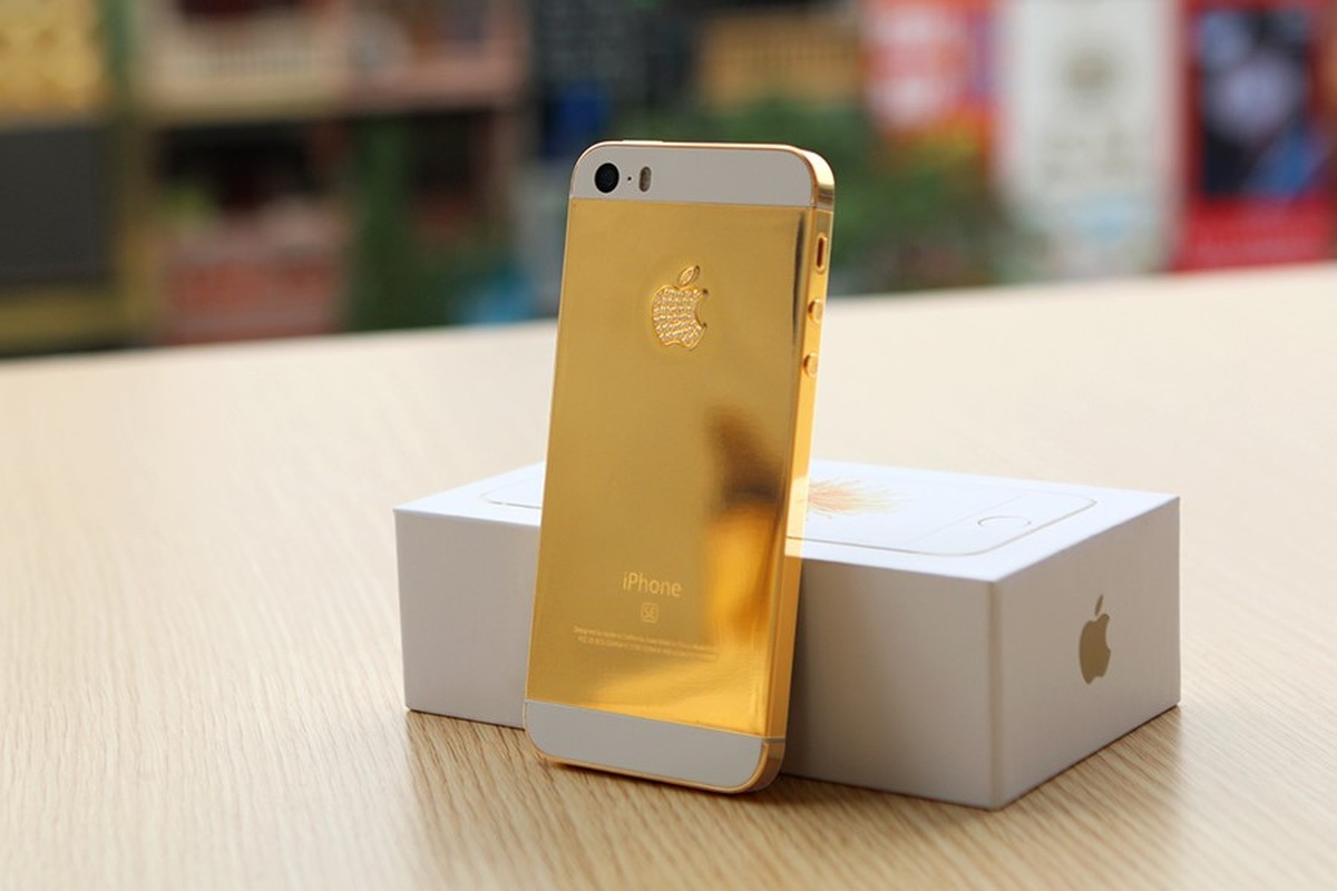 Soi dien thoai iPhone SE ma vang gia nghin USD tai Viet Nam-Hinh-4