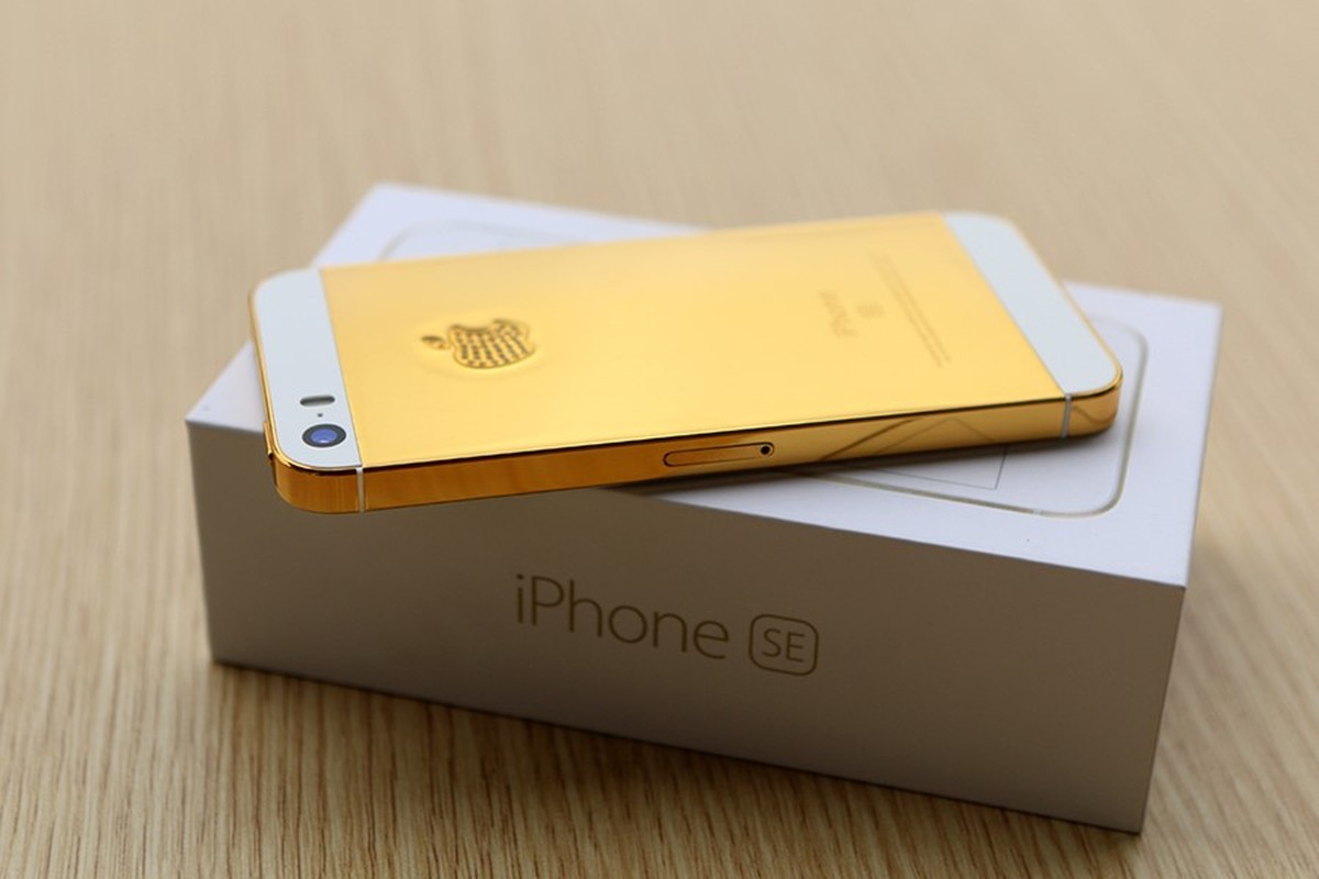 Soi dien thoai iPhone SE ma vang gia nghin USD tai Viet Nam-Hinh-5