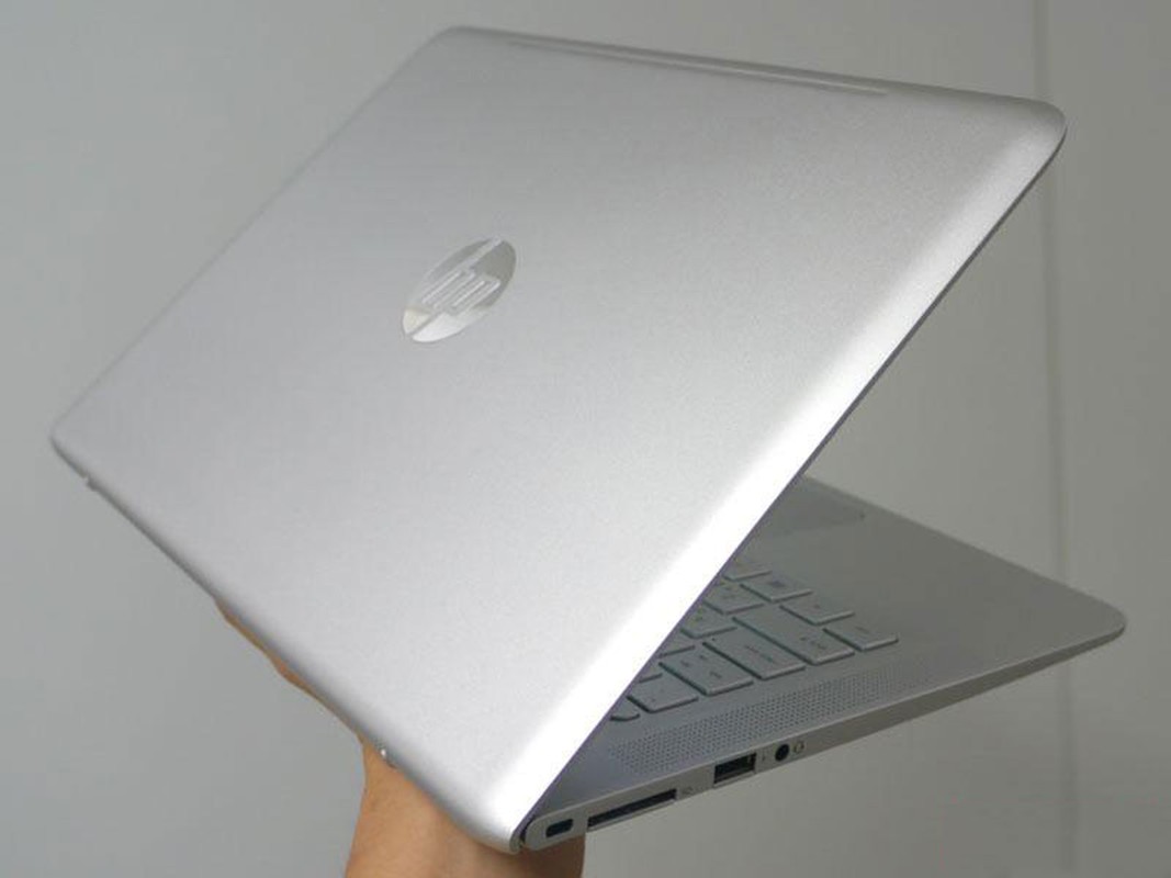 Ngam HP Envy 13: Laptop vo kim loai, mong hon MacBook Air-Hinh-10