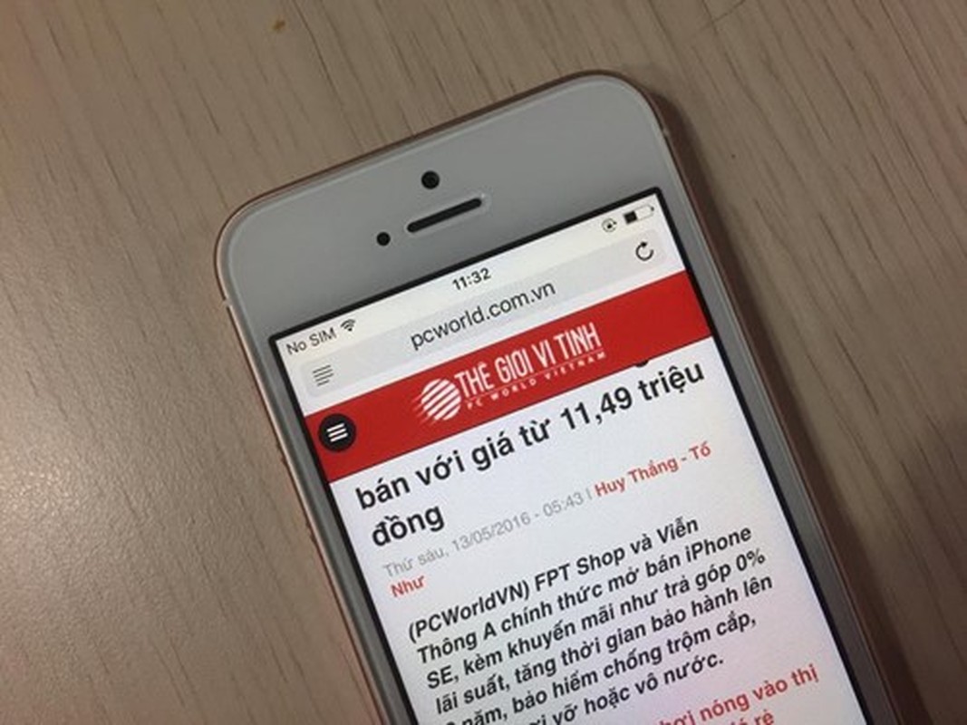 Soi iPhone SE vang hong “chinh hang” o VN-Hinh-5