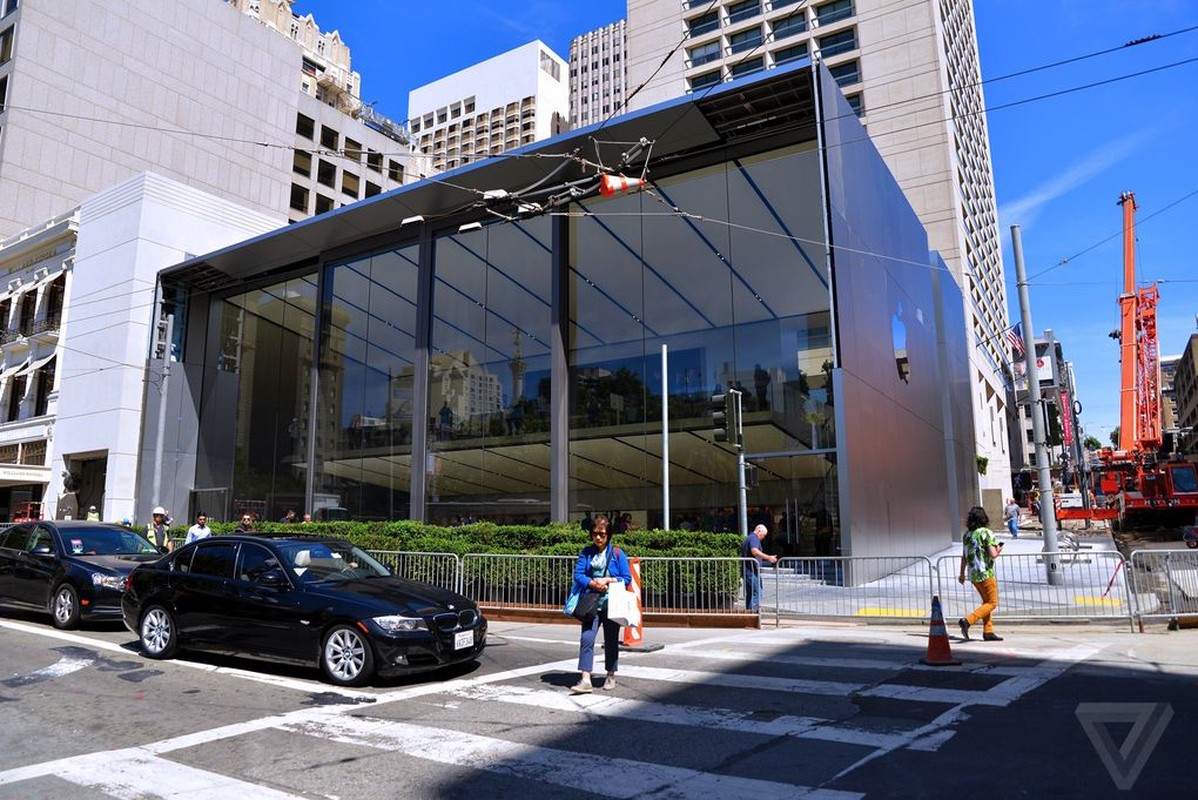 Ngam dien mao moi cua cua hang Apple Store sau 15 nam-Hinh-8