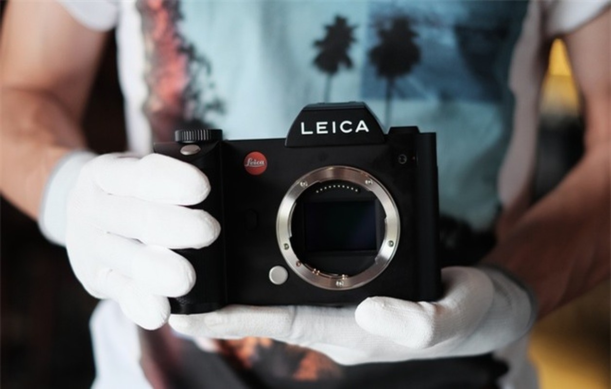 Tren tay may anh Leica SL gia 300 trieu dong-Hinh-2