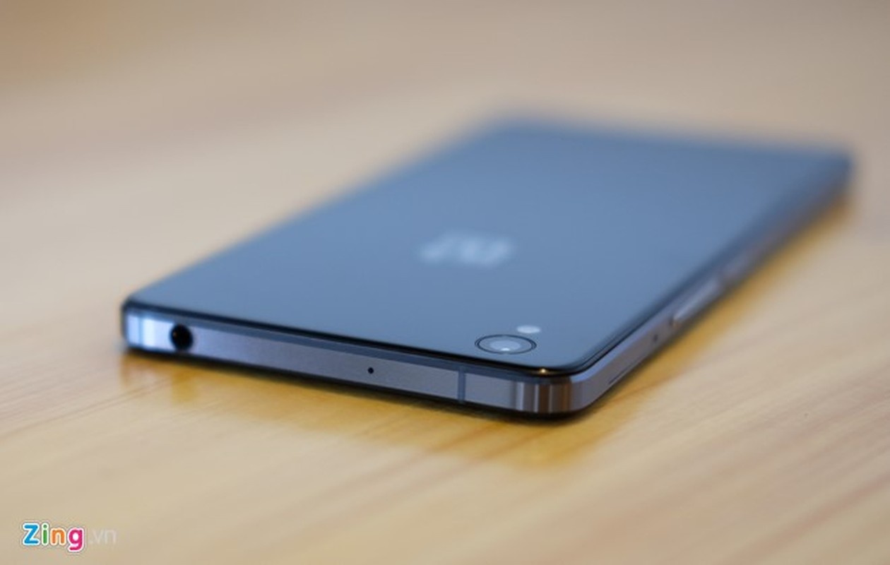 Mo hop dien thoai OnePlus X gia 4,9 trieu o VN-Hinh-9