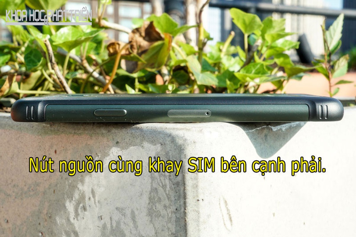 Ngam thiet ke ham ho cua dien thoai Samsung Galaxy S7 Active-Hinh-13