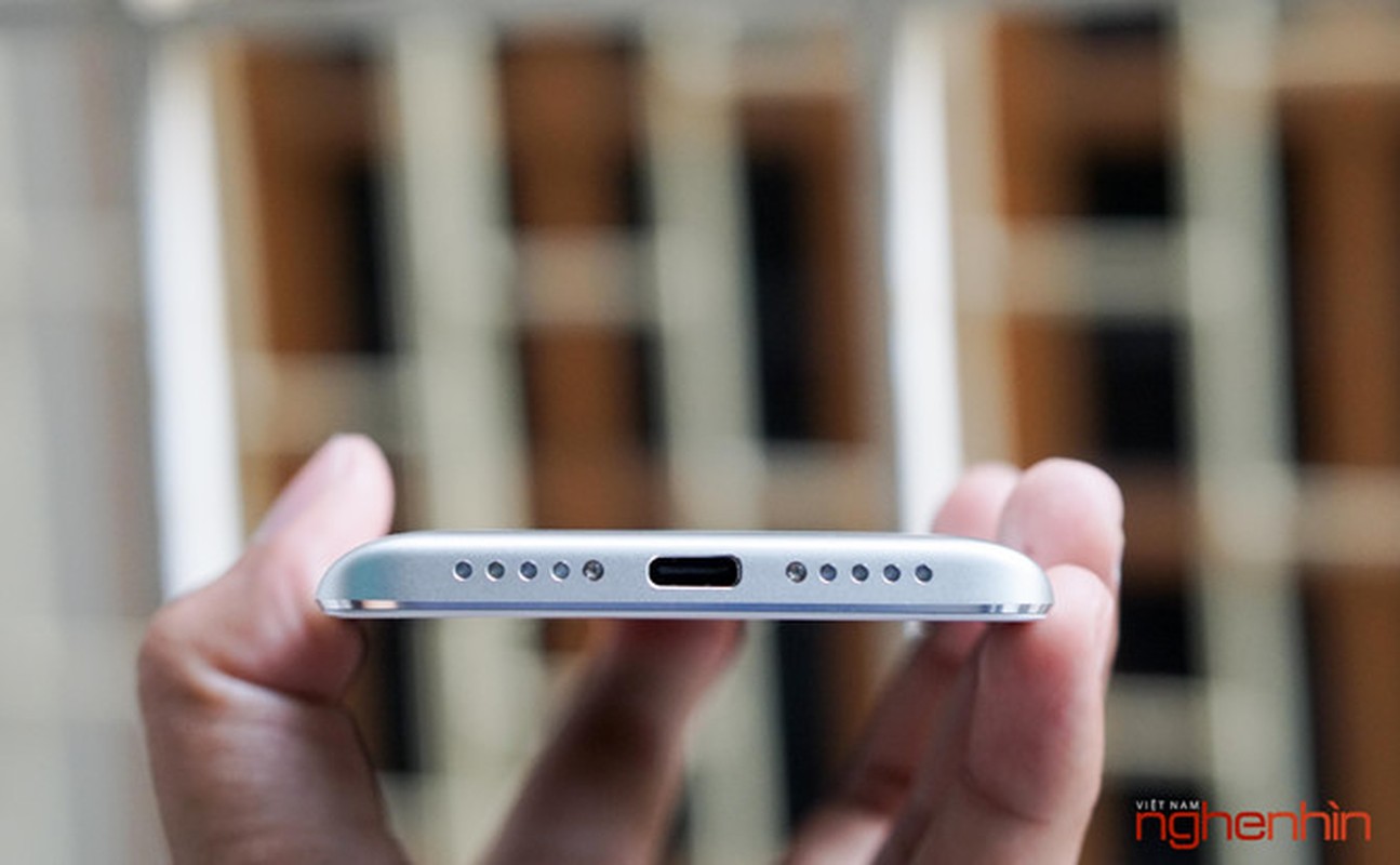 Tren tay Xiaomi Mi 5s: Cau hinh manh, dang gon, gia mem-Hinh-8