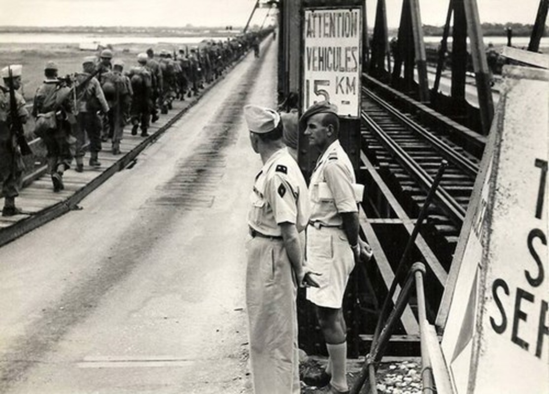 Anh vo gia: Giay phut chuyen giao quyen luc o Ha Noi ngay 10/10/1954-Hinh-3