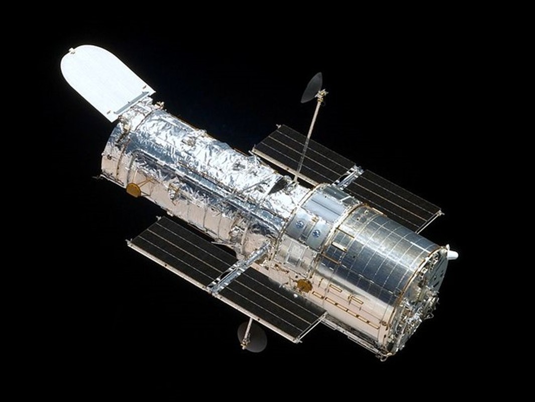 Loat anh lich su cua kinh thien van khong gian Hubble-Hinh-2