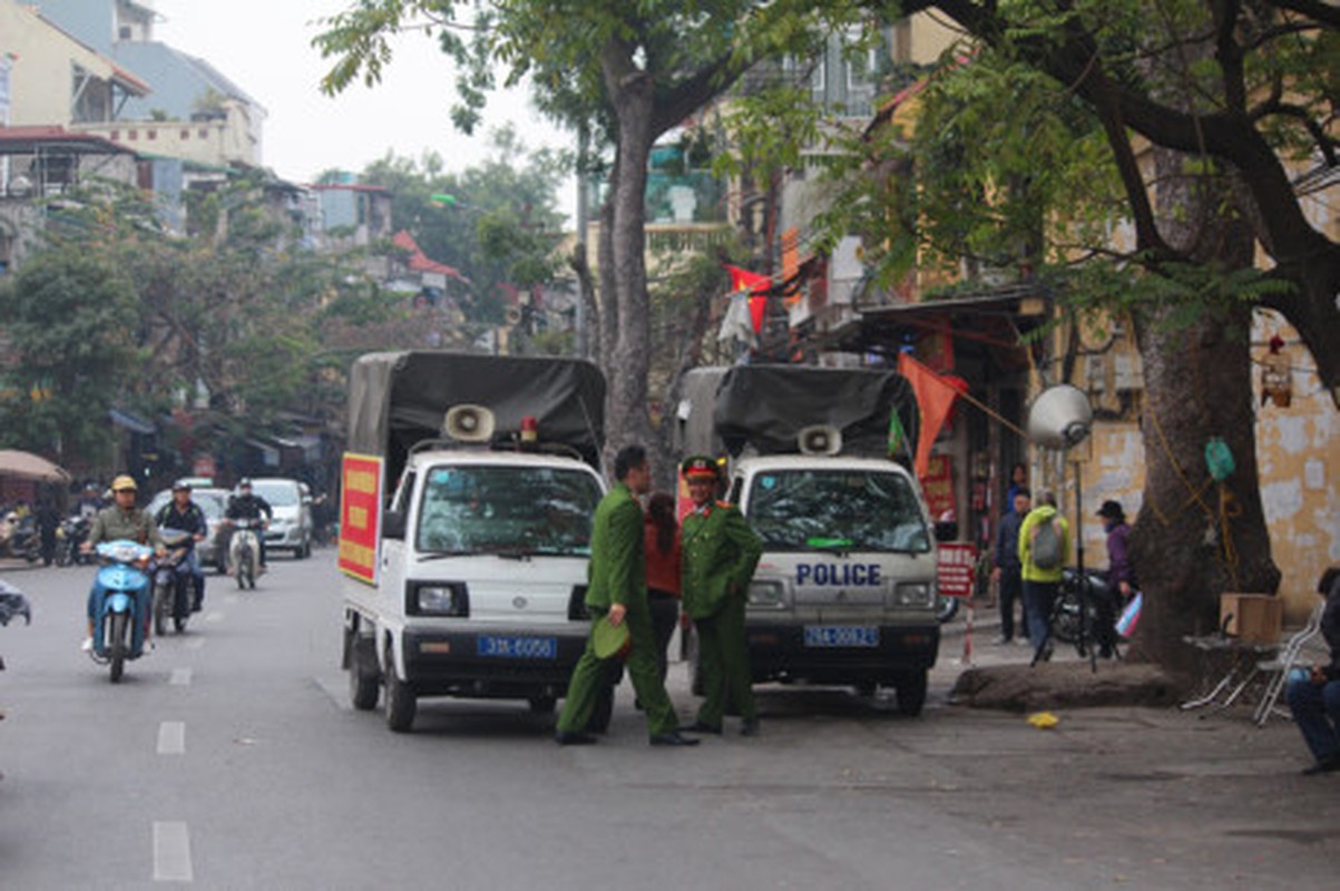 O to lan chiem via he, long duong HN bi cau ve bai-Hinh-8