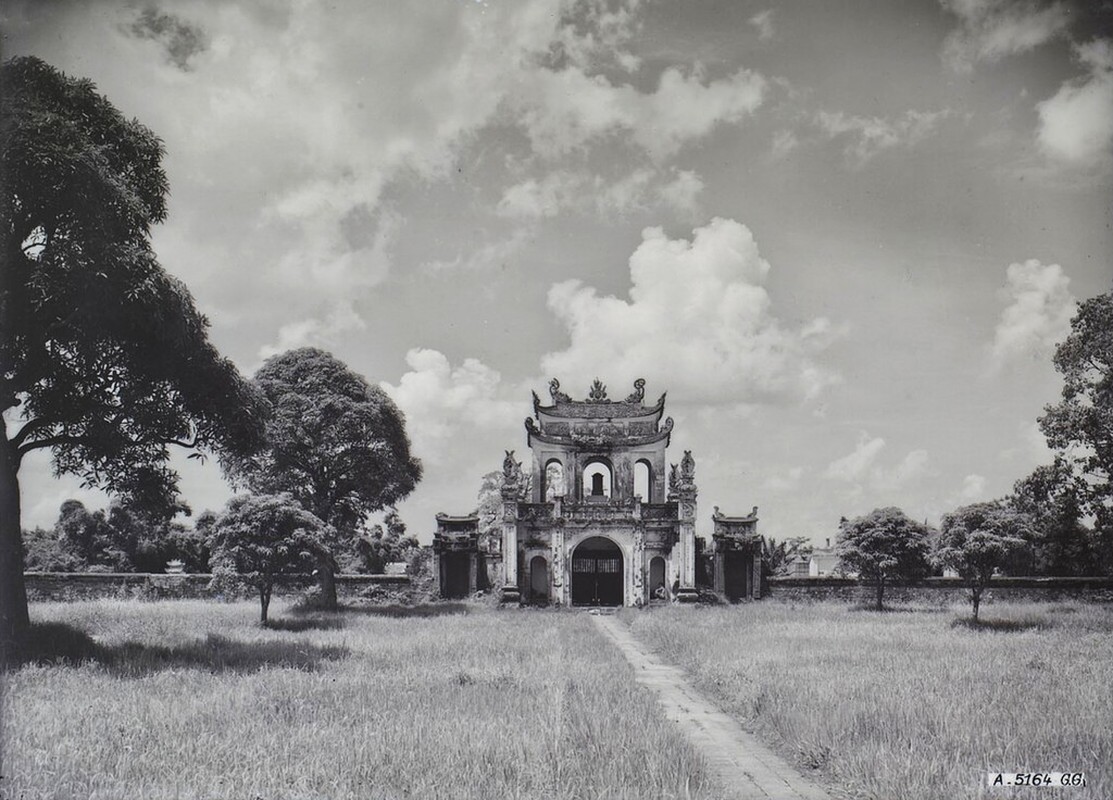 Dien mao Van Mieu - Quoc Tu Giam thap nien 1920-Hinh-2