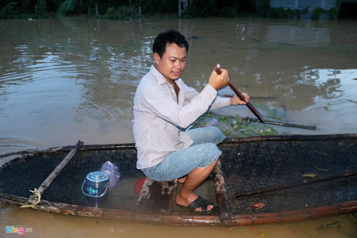 Nguoi dan xu Nghe gong minh doi pho voi lu lut keo dai-Hinh-12