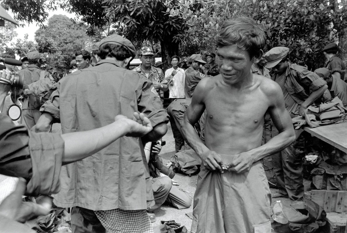 Anh cuc hiem ve tan quan Pol Pot nam 1988-Hinh-6