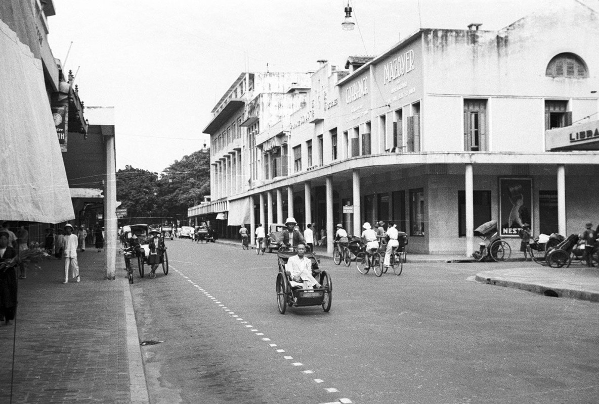 Loat anh choang ngop ve khu pho sang nhat Ha Noi nam 1940-Hinh-6