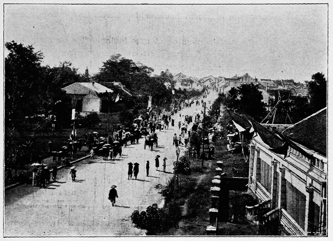 Hinh doc pho Dinh Tien Hoang Ha Noi tram nam truoc