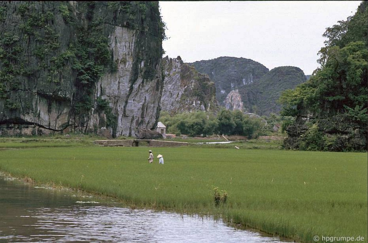 Lang ngam ve dep moc cua Tam Coc - Bich Dong nam 1991-Hinh-10