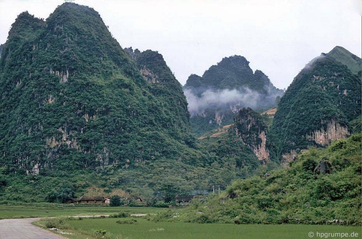 Ngam canh tuong dep ngat ngay o Cao Bang nam 1993-Hinh-3