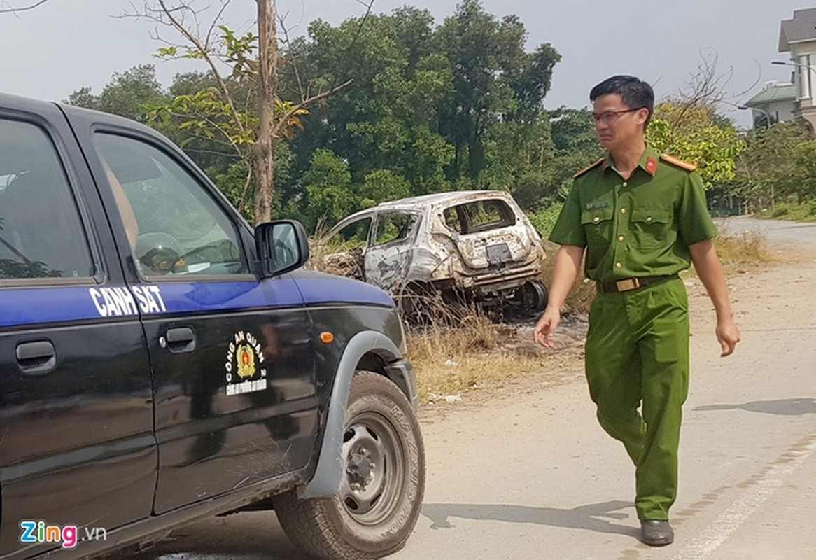 Hien truong vu oto chay phung phung, nghi lien quan an mang-Hinh-3