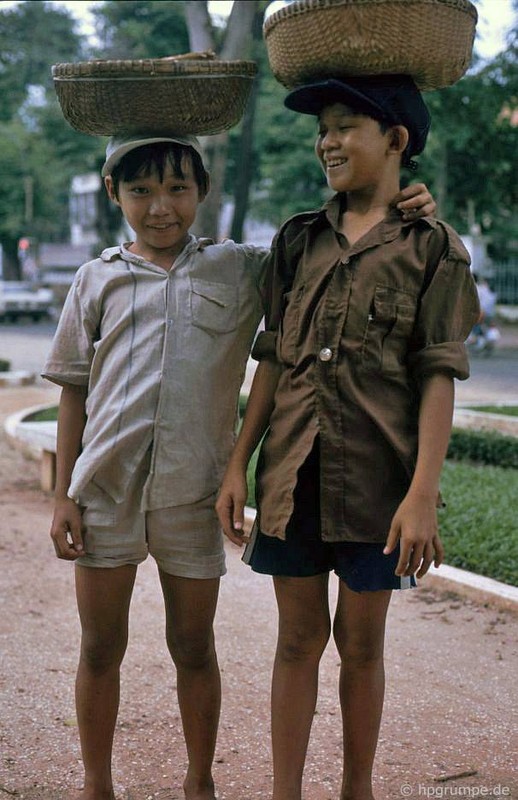 Anh hiem co kho tim ve hang quan via he Sai Gon nam 1991-Hinh-10