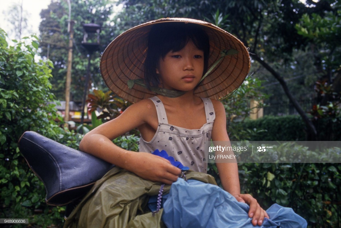 Ky uc ua ve qua bo anh tre em Ha Noi nam 1987-Hinh-13