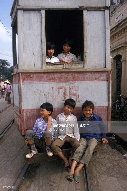 Ky uc ua ve qua bo anh tre em Ha Noi nam 1987-Hinh-8