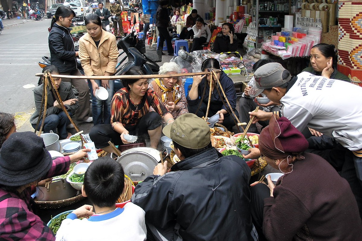 Via he Ha Noi nam 2007 chat lu qua anh cua pho nhay Tay-Hinh-4