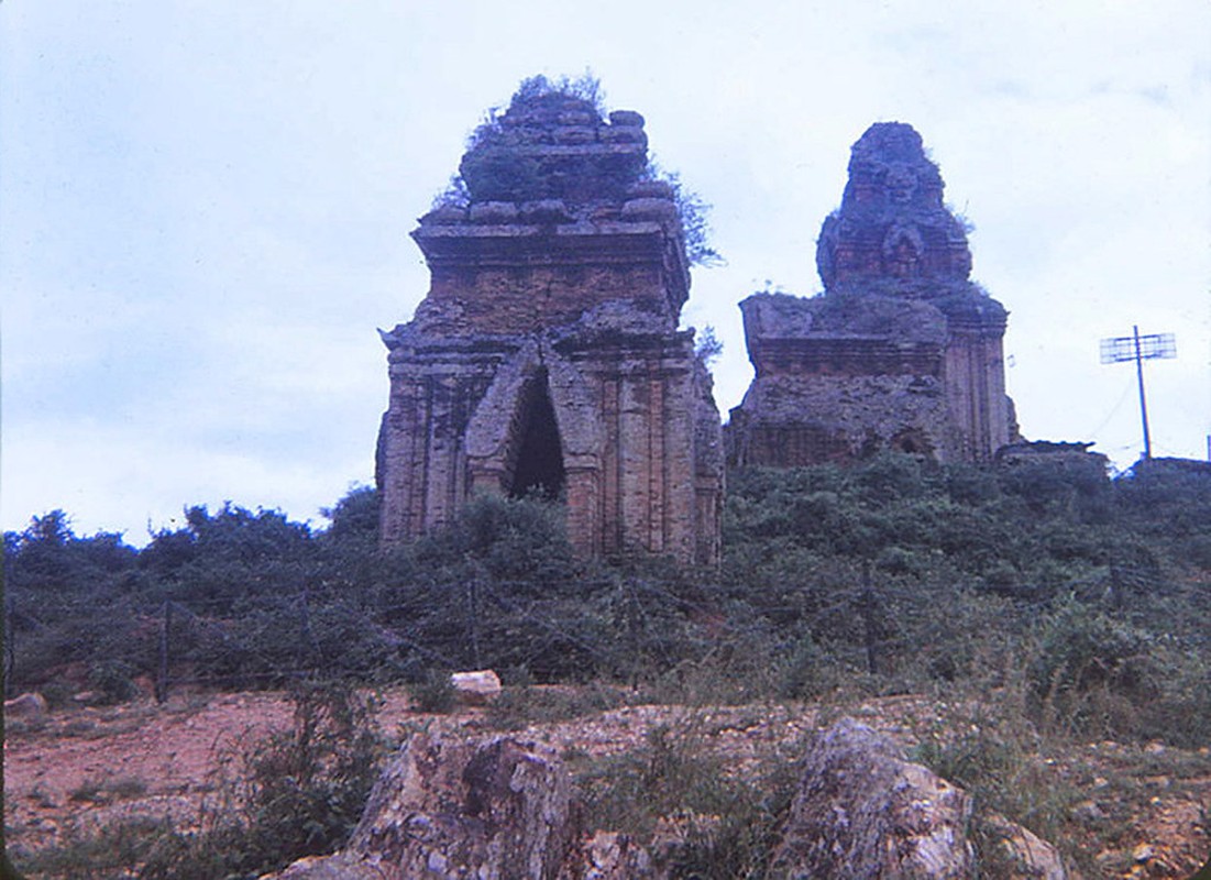 Canh hoang so o thap Cham lon nhat Binh Dinh nhung nam 1960-Hinh-3