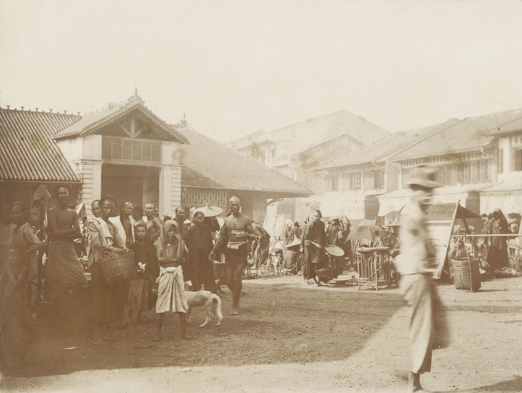 Canh tuong hiem co o Cho Lon nam 1902 qua ong kinh nguoi Phap