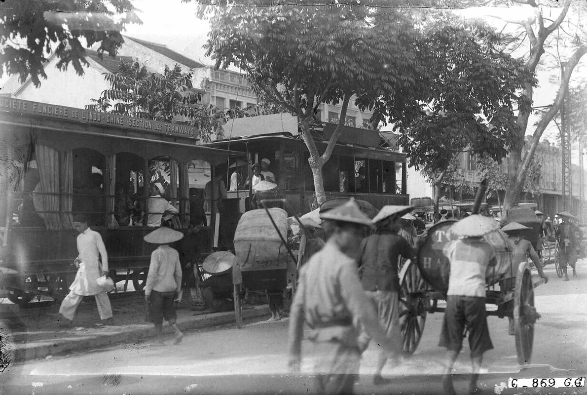 Tan muc cuoc song soi dong o Ha Dong thap nien 1920