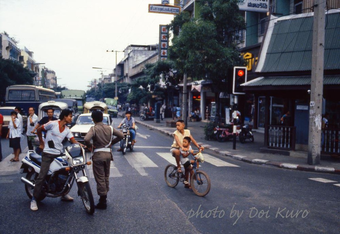 Cuoc song o Bangkok nam 1984 qua nhung thuoc phim mau tuyet voi (1)-Hinh-3