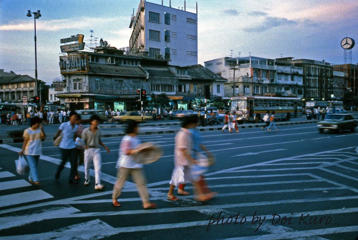 Cuoc song o Bangkok nam 1984 qua nhung thuoc phim mau tuyet voi (2)-Hinh-11