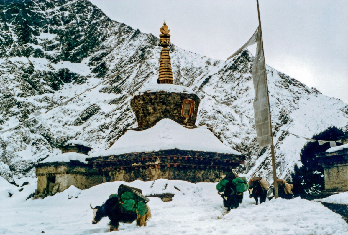 Xu so Nepal dau thap nien 1980 qua ong kinh nguoi phuong Tay-Hinh-14