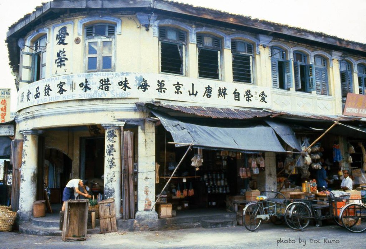 Cuoc song o “hon dao ngoc” tru danh Malaysia nam 1984-Hinh-3