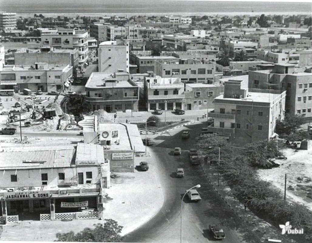 Khong ngo thanh pho noi tieng nhat UAE thap nien 1950-1960 don so nhu vay-Hinh-2