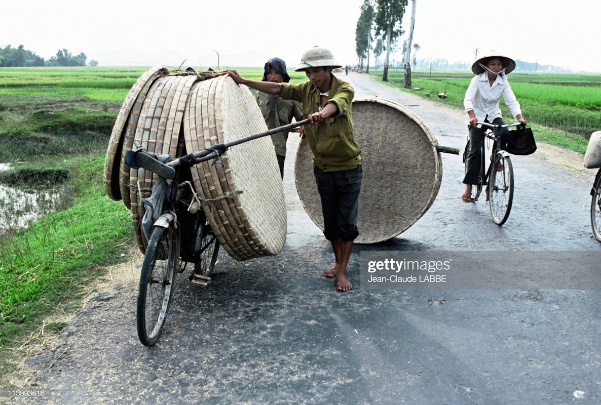 Boi hoi nhin lai cuoc song o nong thon Viet Nam dau thap nien 1990-Hinh-5