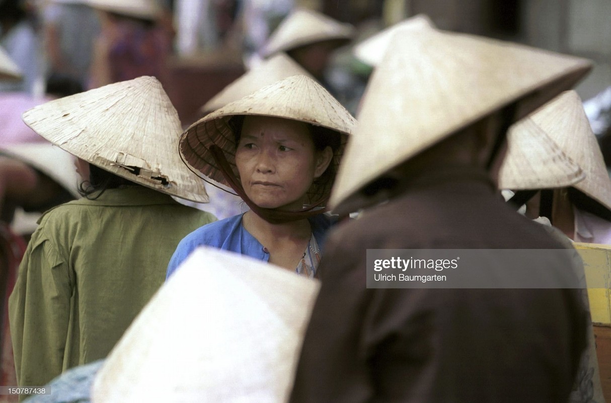 Kham pha Hue va Da Nang nam 1994 qua anh phong vien Duc-Hinh-11