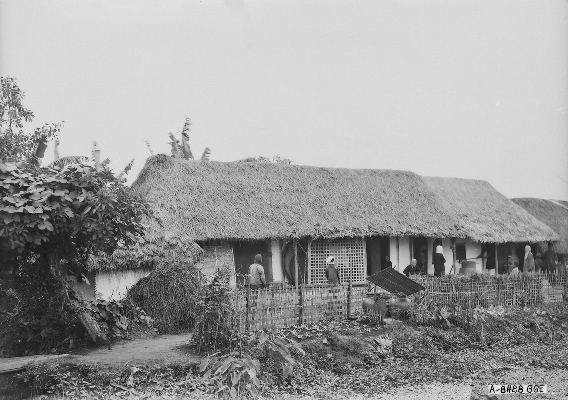 Anh vo gia ve Thai Binh thap nien 1920 qua ong kinh Tay-Hinh-11