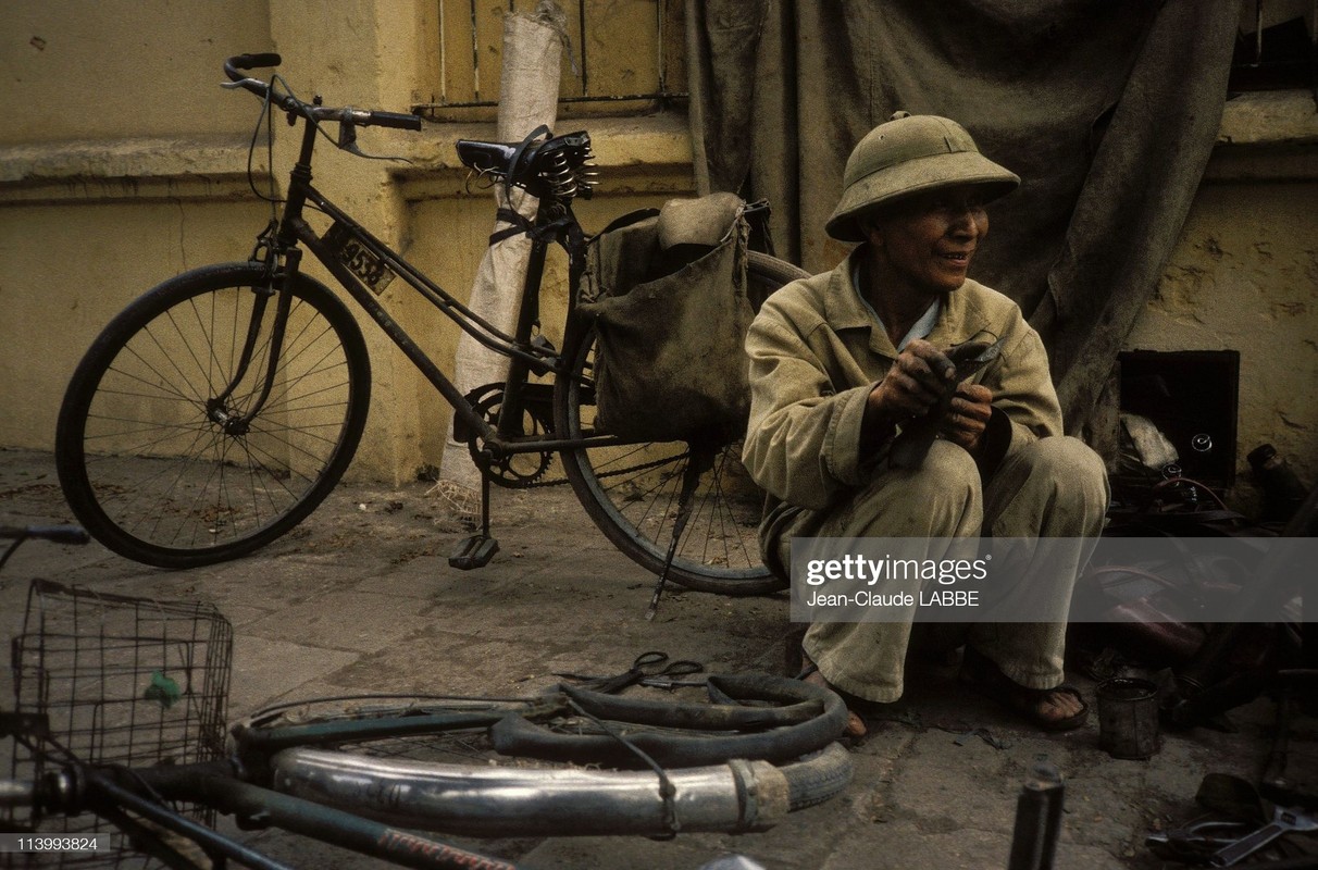 Anh khong the khong xem ve doi thuong Ha Noi nam 1994 (1)