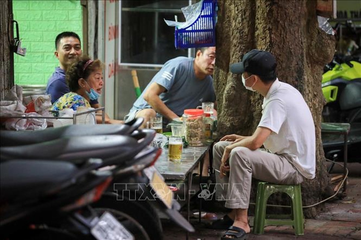 Nguoi dan Ha Noi thuc hien 5K sau gan 1 thang noi long-Hinh-9