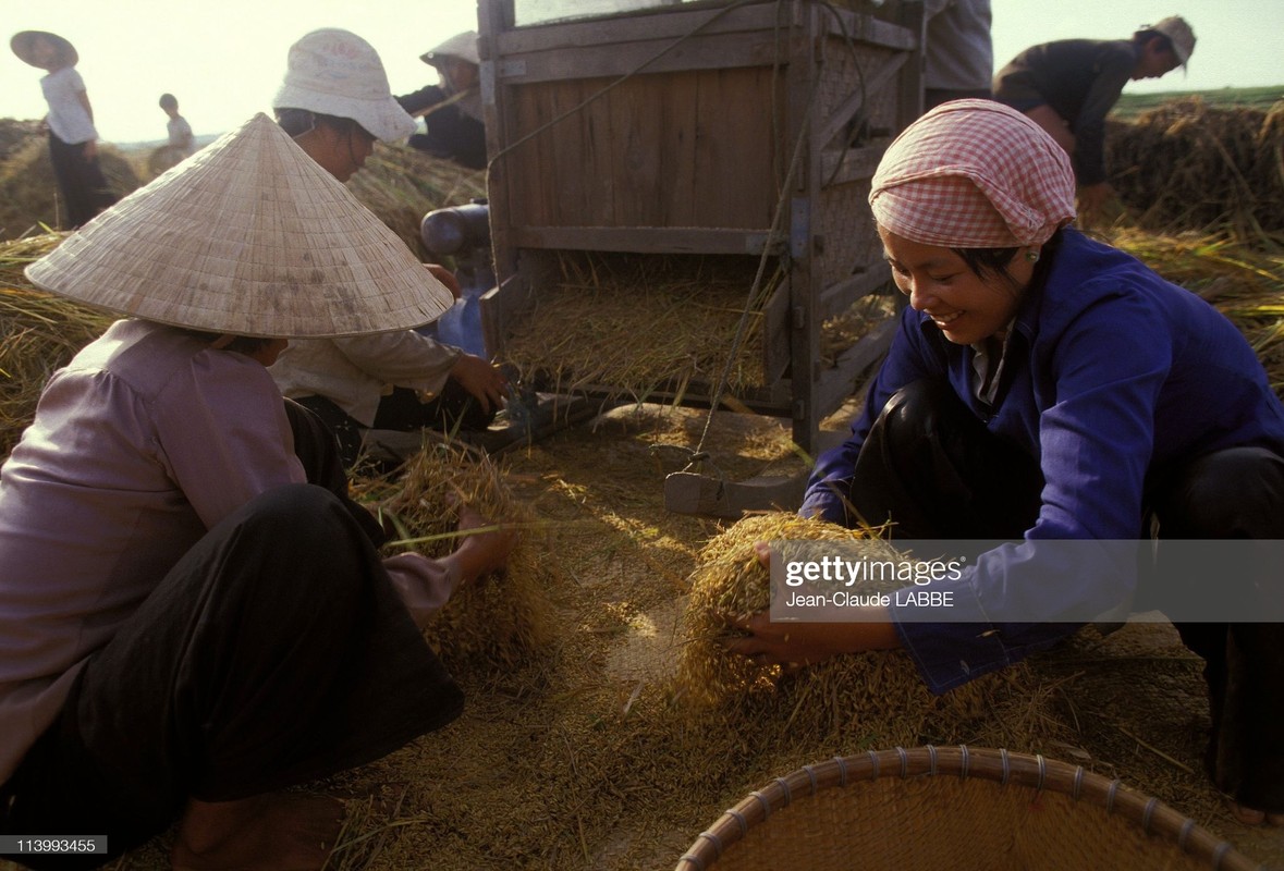 Anh de doi ve phu nu Viet Nam nam 1994 cua Jean-Claude Labbe-Hinh-11