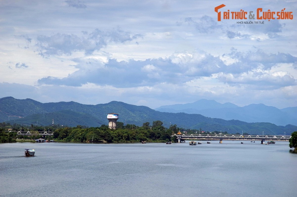 Loat anh de doi ve cau Bach Ho tram tuoi xu Hue-Hinh-9