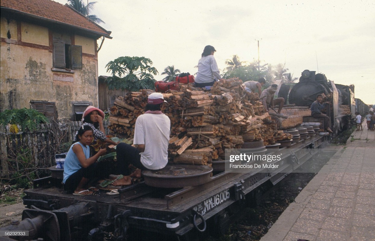 Trai nghiem chuyen tau dac biet o Campuchia nam 1989-Hinh-5
