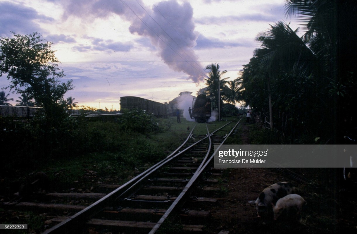 Trai nghiem chuyen tau dac biet o Campuchia nam 1989-Hinh-6