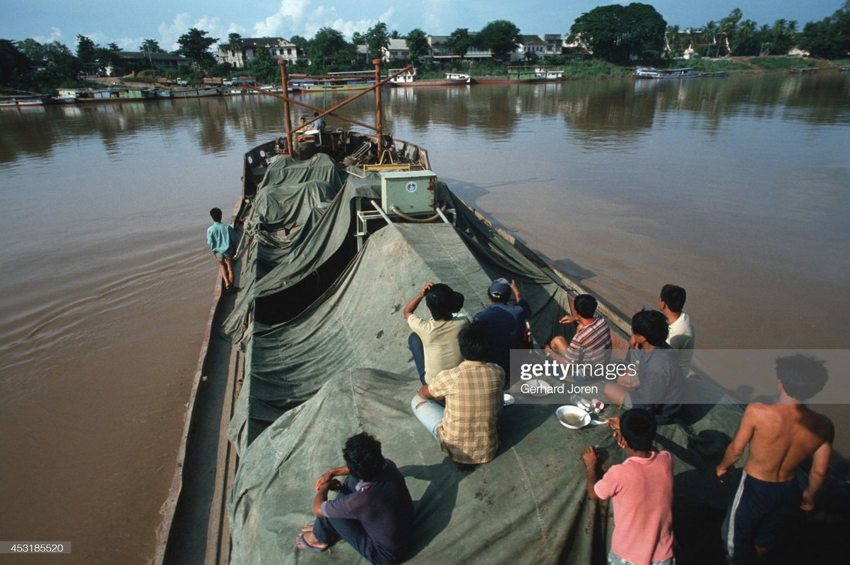 Loat anh de doi ve cuoc song o Lao nam 1989 (1)-Hinh-6